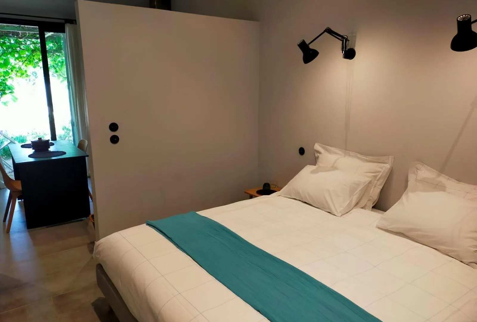 Guest house Mas De Charme Au Pied Des Alpilles Hotel Maussane-les-Alpilles